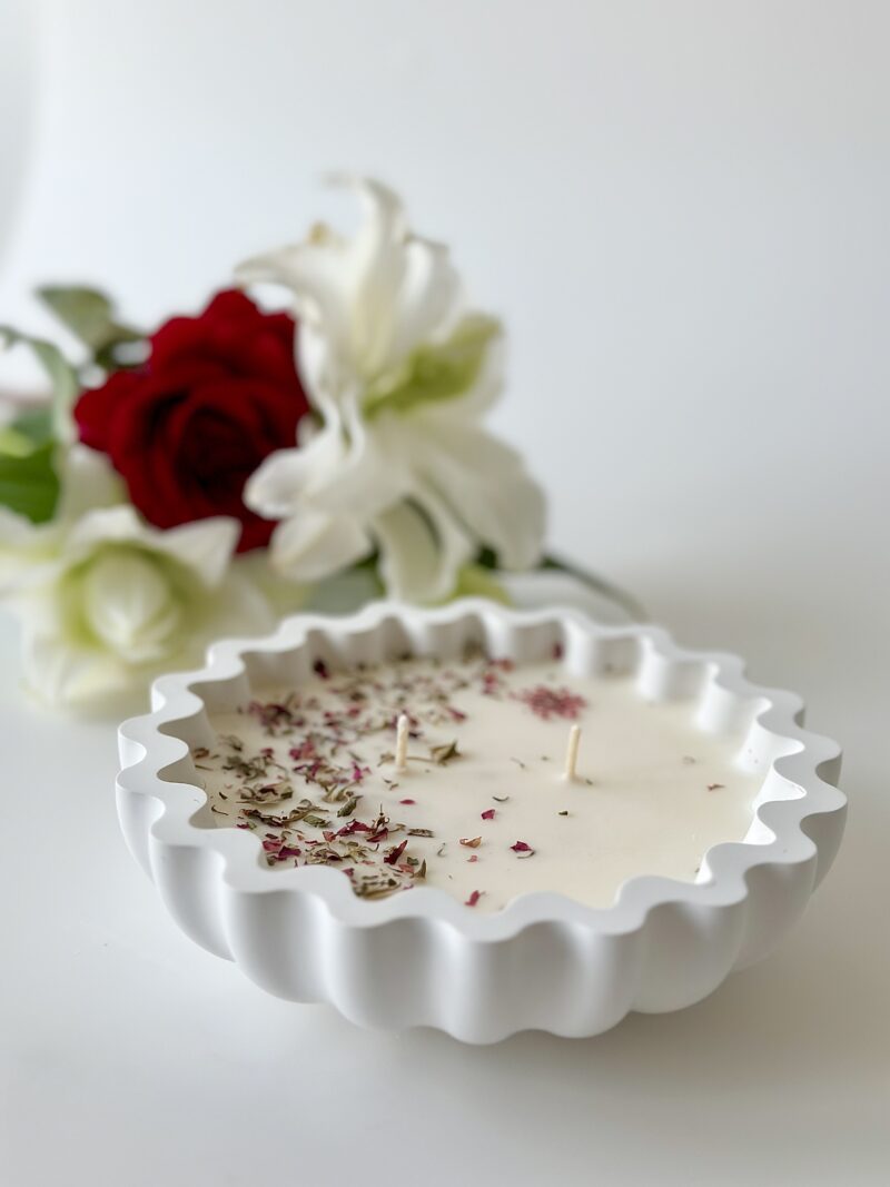 Dried Jasmine & Rose Candle
