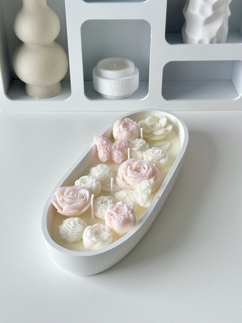 Eternal Garden Candle – Handgemachte Duftkerze mit Blumen